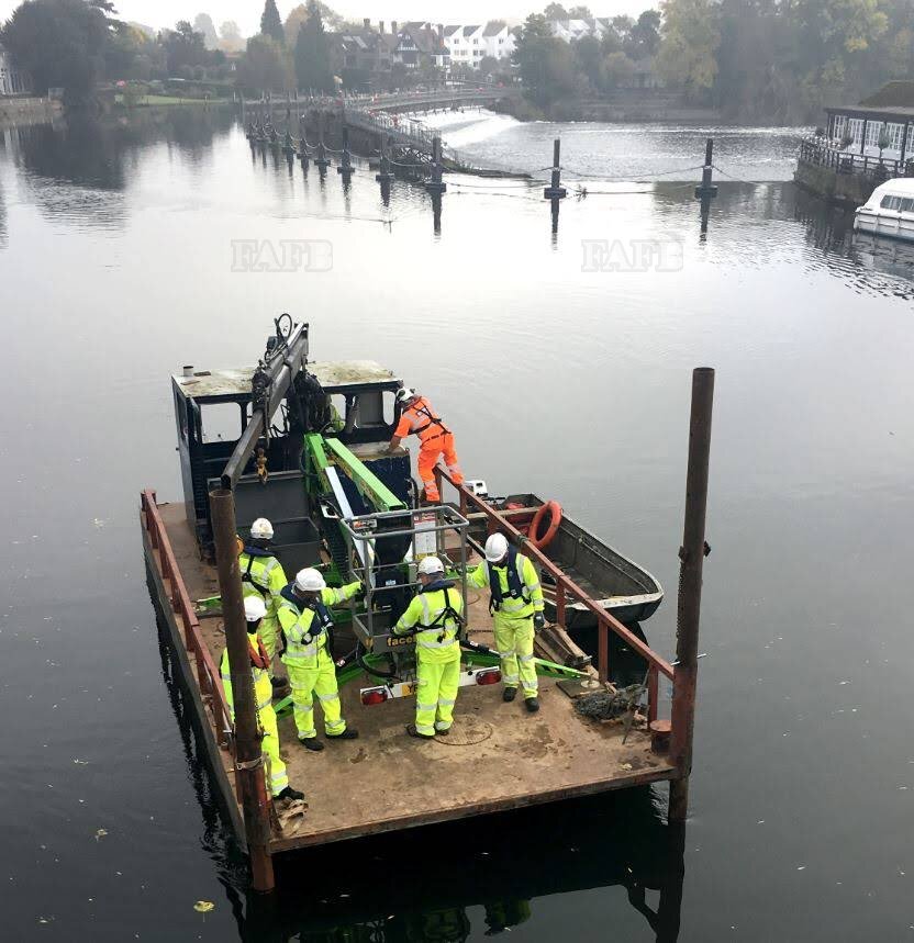 Jet Drive Barge With Hi Ab